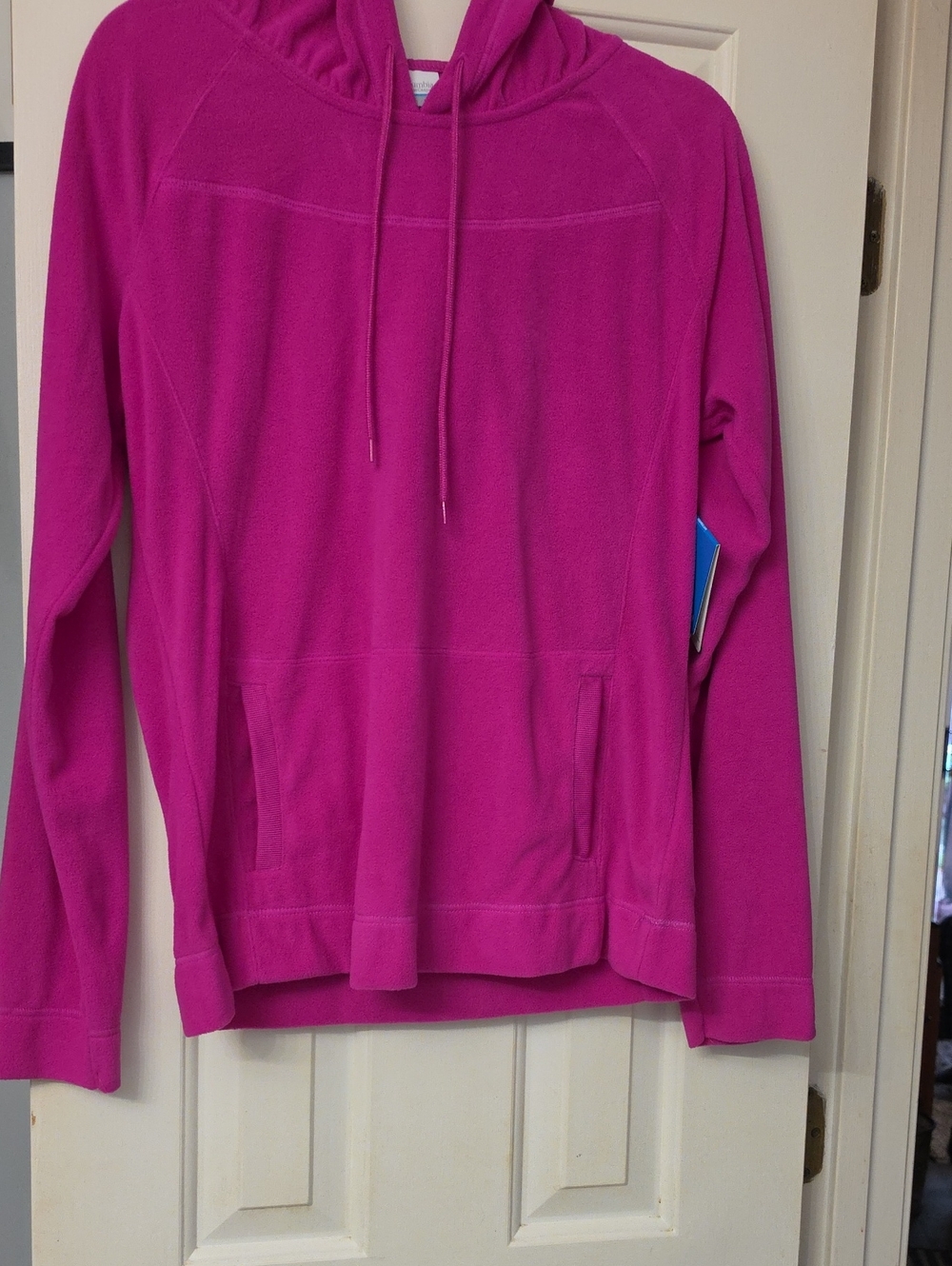 New With Tags Columbia Women’s Hooded Crewneck Pullover Sweater - Fuchsia Size L